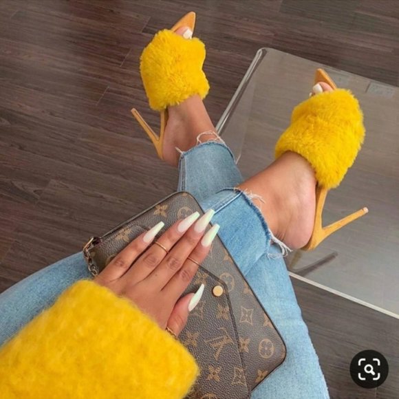 🔥Cape Robbin Savage Mules Black - Picture 11 of 11